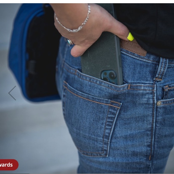 EUC Women’s Vertx Hayes High Rise Straight Cut, Size 8 - 30” inseam, Dark Wash - Picture 11 of 11